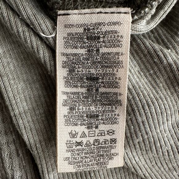 Free People Distressed Waffle Knit Handkerchief Hem V Neck Worn Gray Shirt XS - Picture 9 of 10